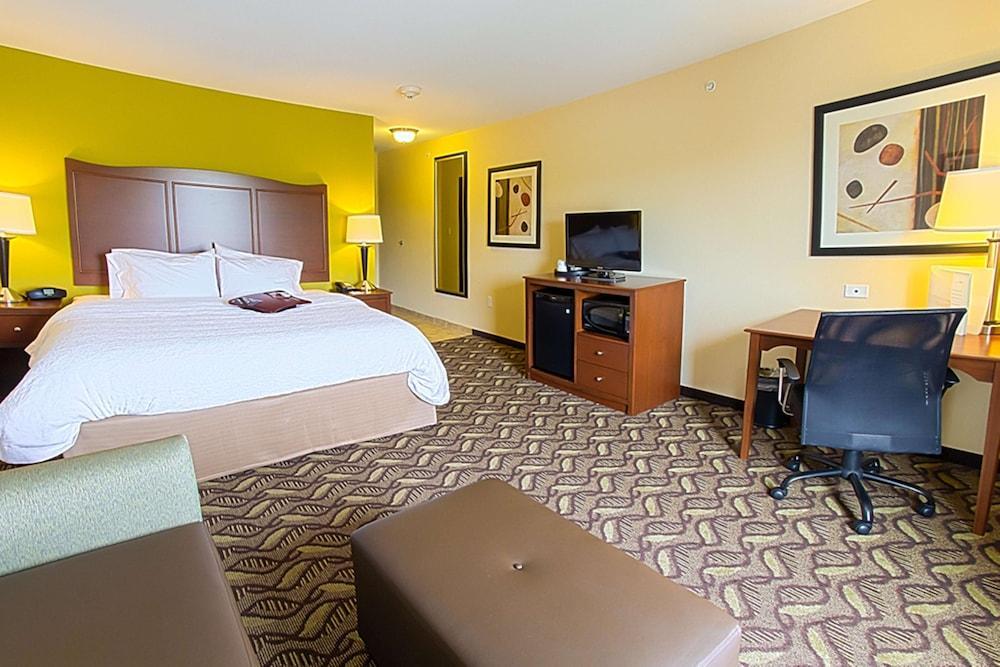Hampton Inn Dekalb - Near The University Esterno foto