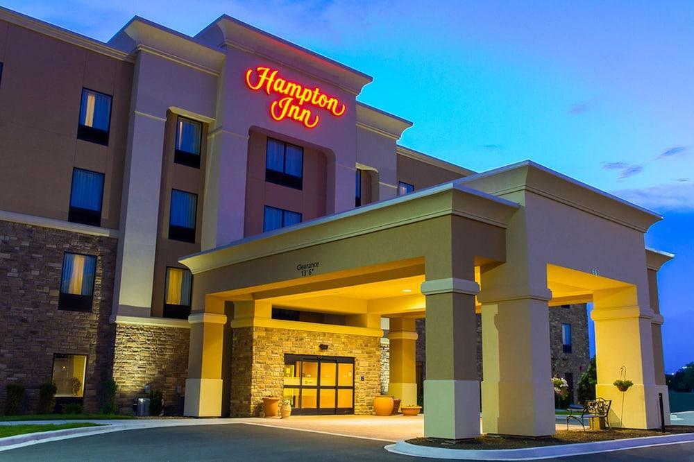 Hampton Inn Dekalb - Near The University Esterno foto