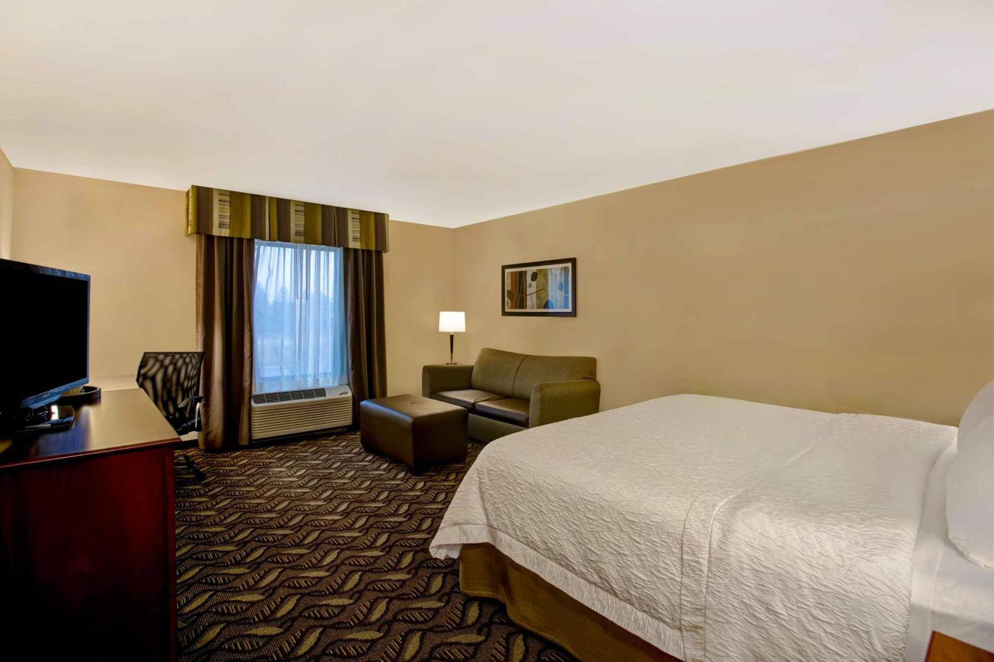 Hampton Inn Dekalb - Near The University Esterno foto